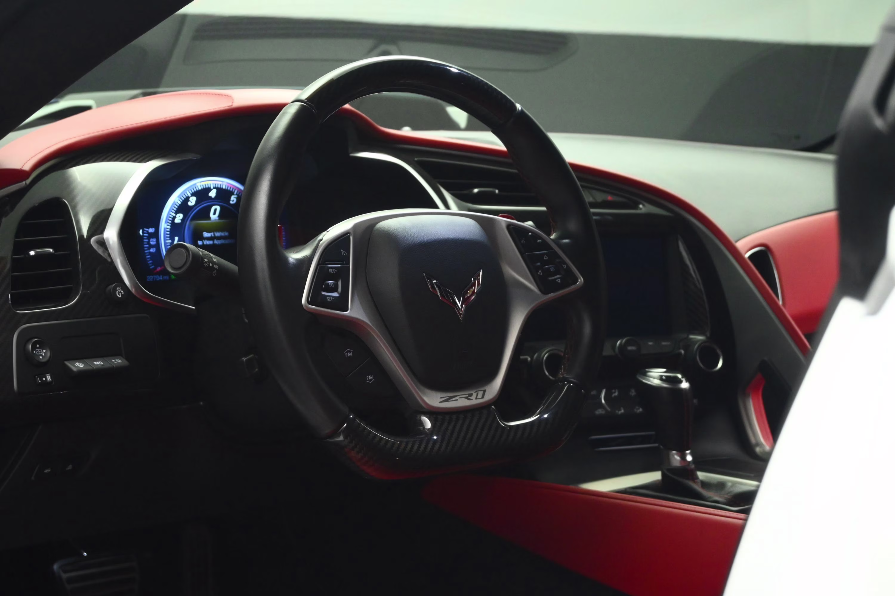 2019 Arctic White Chevrolet Corvette ZR1 RWD Coupe