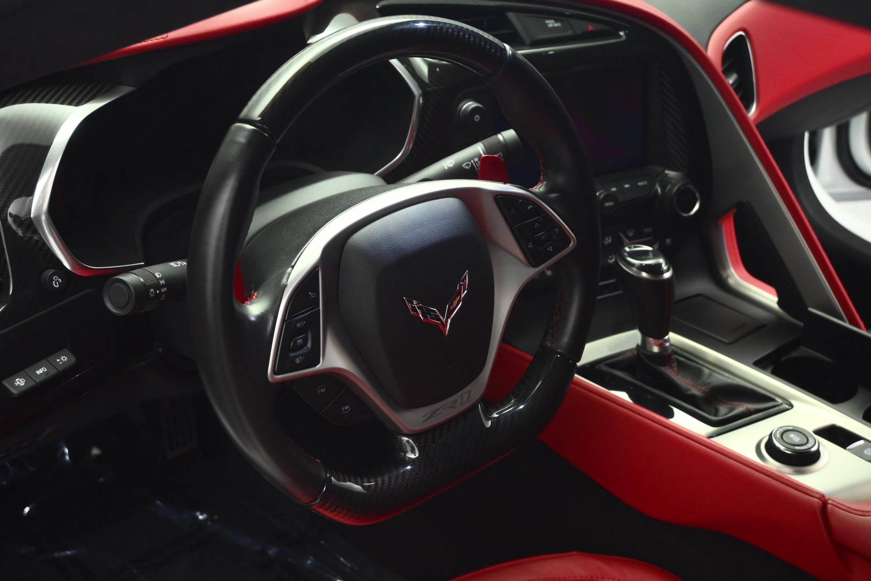 2019 Arctic White Chevrolet Corvette ZR1 RWD Coupe