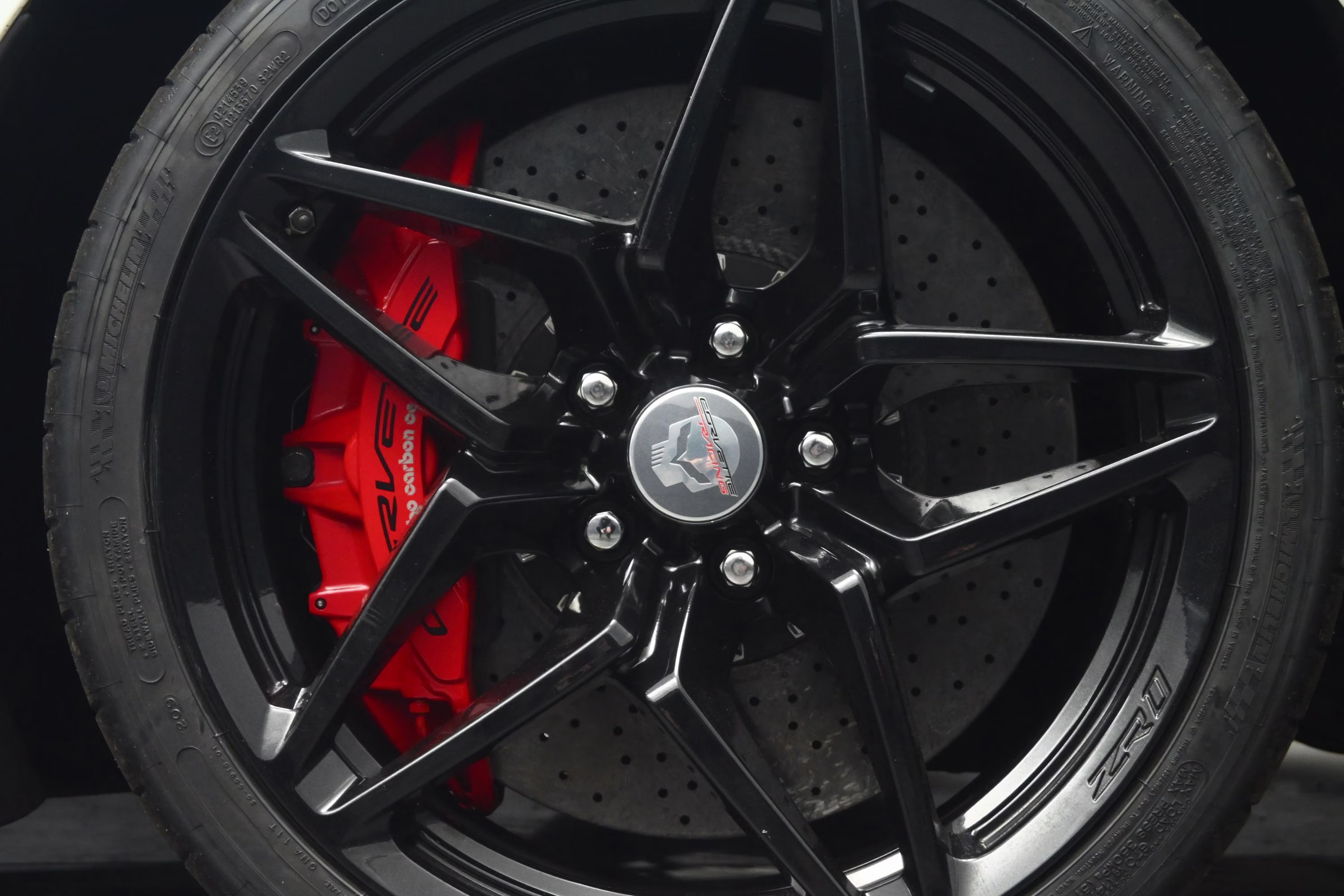 2019 Arctic White Chevrolet Corvette ZR1 RWD Coupe