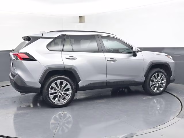 2022 Silver Sky Metallic Toyota RAV4 XLE Premium AWD SUV