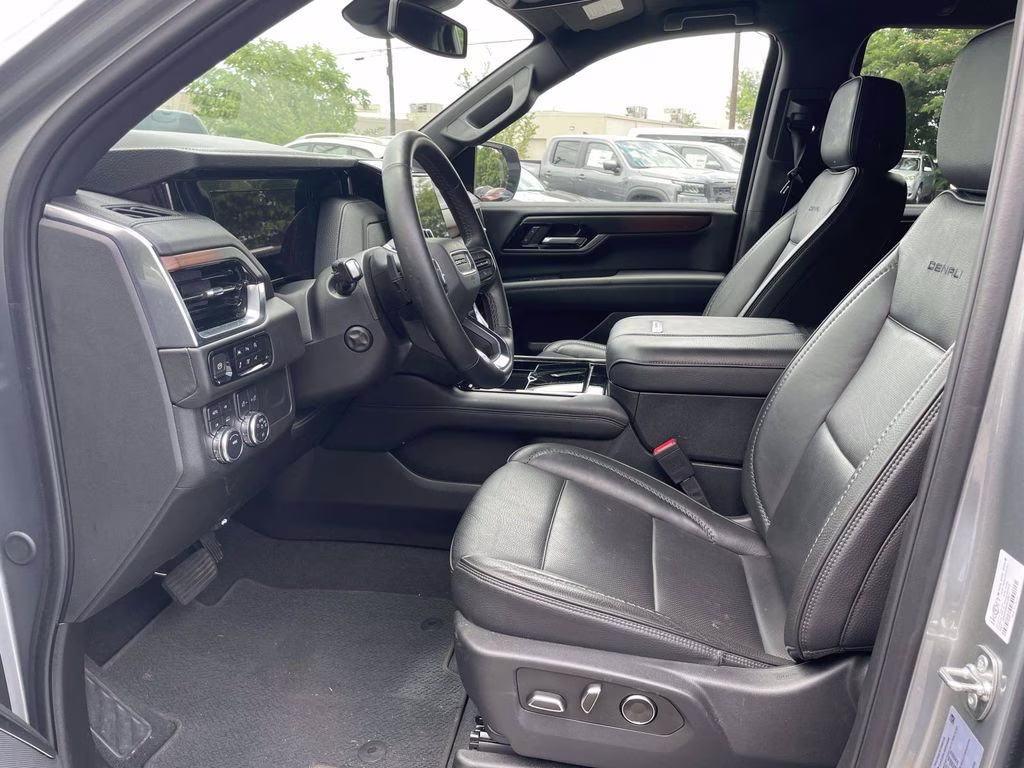 2025 Sterling Metallic GMC Yukon Denali 4X4 SUV