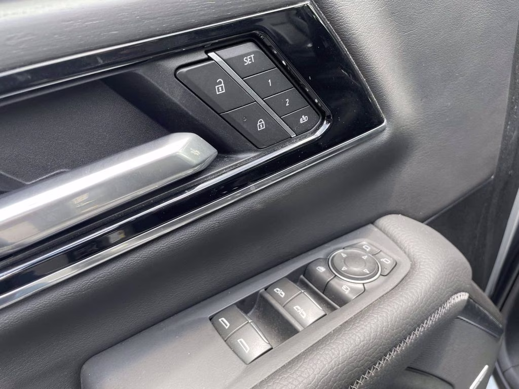 2025 Sterling Metallic GMC Yukon Denali 4X4 SUV