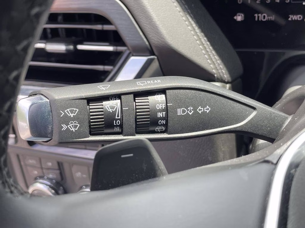 2025 Sterling Metallic GMC Yukon Denali 4X4 SUV