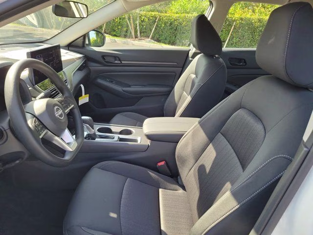 2026 Pearl White Tricoat Nissan Altima 2.5 SV FWD Sedan