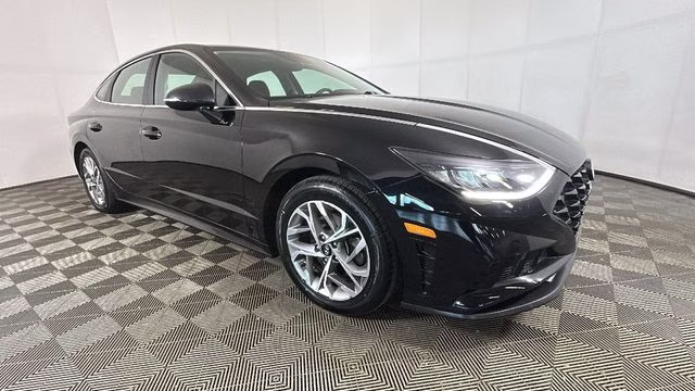 2023 Onyx Black Hyundai Sonata SEL FWD Sedan