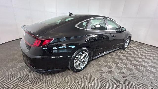 2023 Onyx Black Hyundai Sonata SEL FWD Sedan