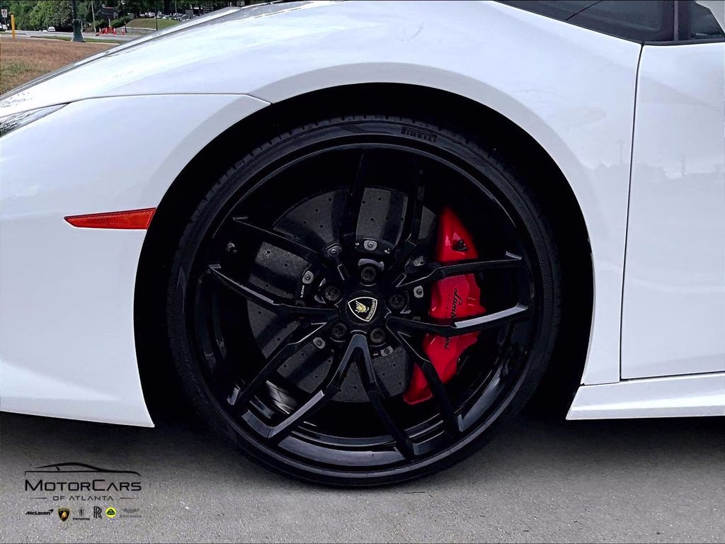 2017 White Lamborghini Huracan Spyder Supercharged AWD Convertible