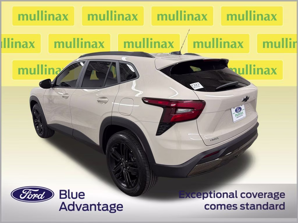2026 White Sands Chevrolet Trax ACTIV FWD SUV