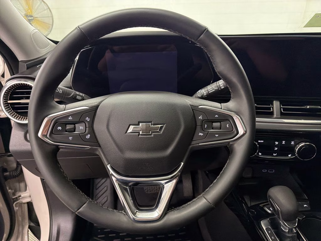 2026 White Sands Chevrolet Trax ACTIV FWD SUV