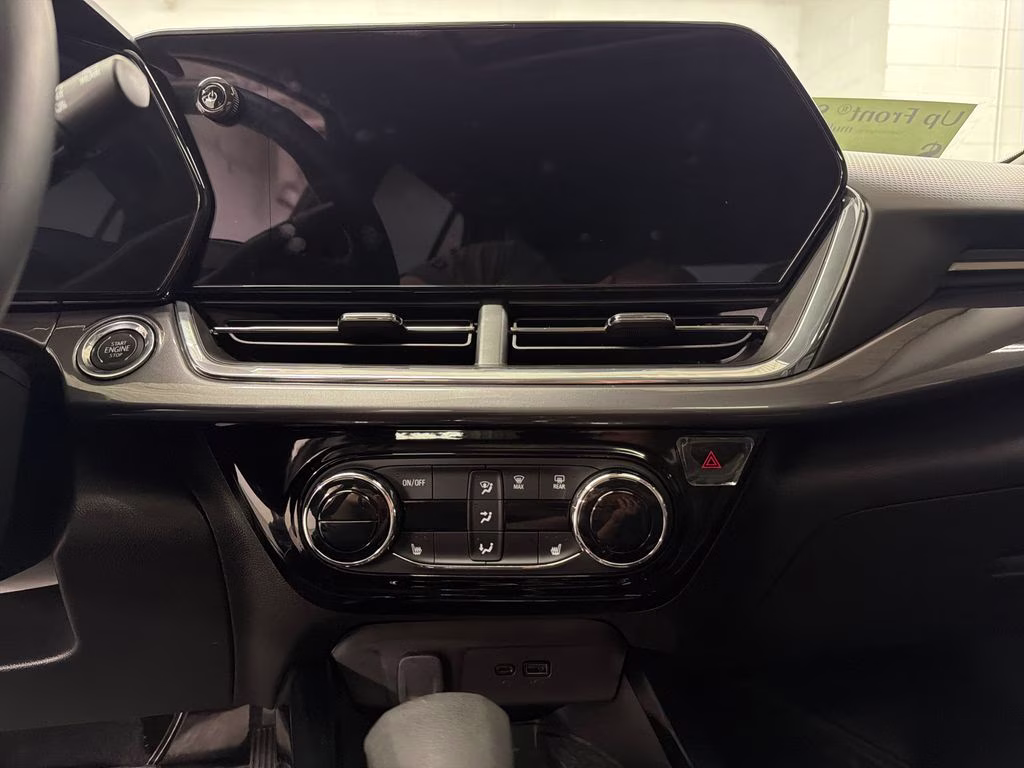 2026 White Sands Chevrolet Trax ACTIV FWD SUV