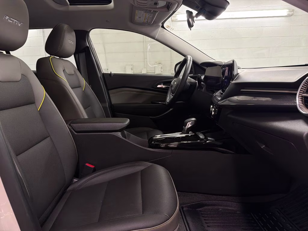 2026 White Sands Chevrolet Trax ACTIV FWD SUV