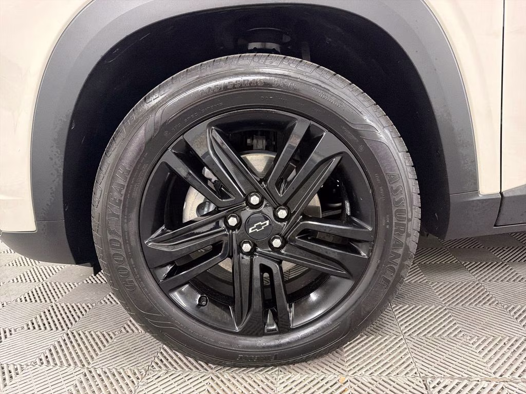 2026 White Sands Chevrolet Trax ACTIV FWD SUV