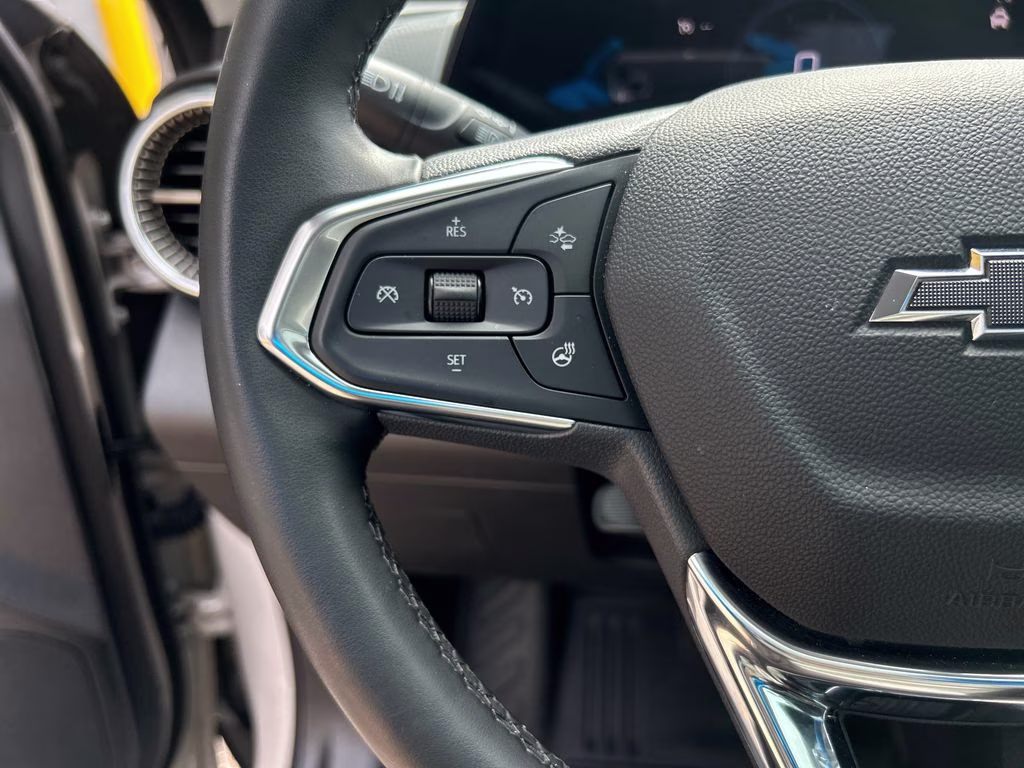 2026 White Sands Chevrolet Trax ACTIV FWD SUV