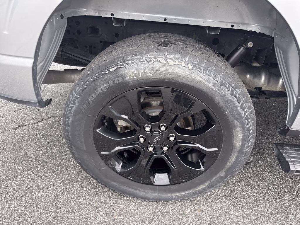 2023 Silver Metallic Ford F-150 Platinum 4X4 Truck