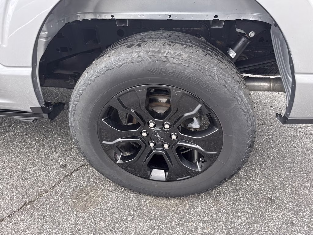 2023 Silver Metallic Ford F-150 Platinum 4X4 Truck