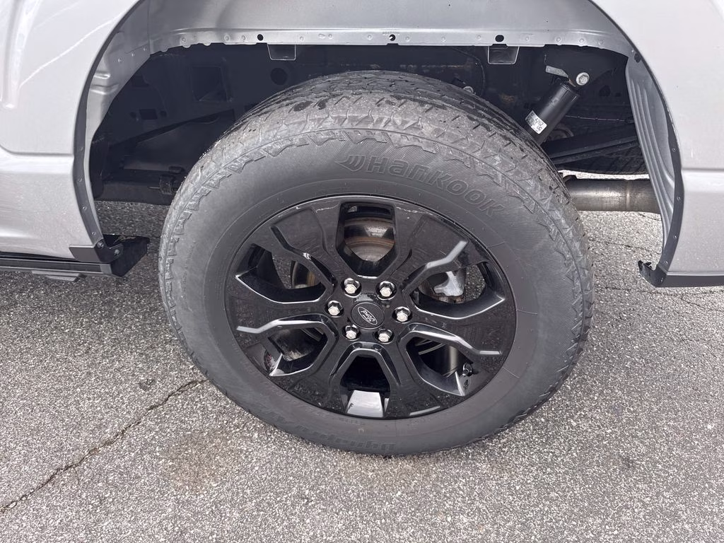2023 Silver Metallic Ford F-150 Platinum 4X4 Truck