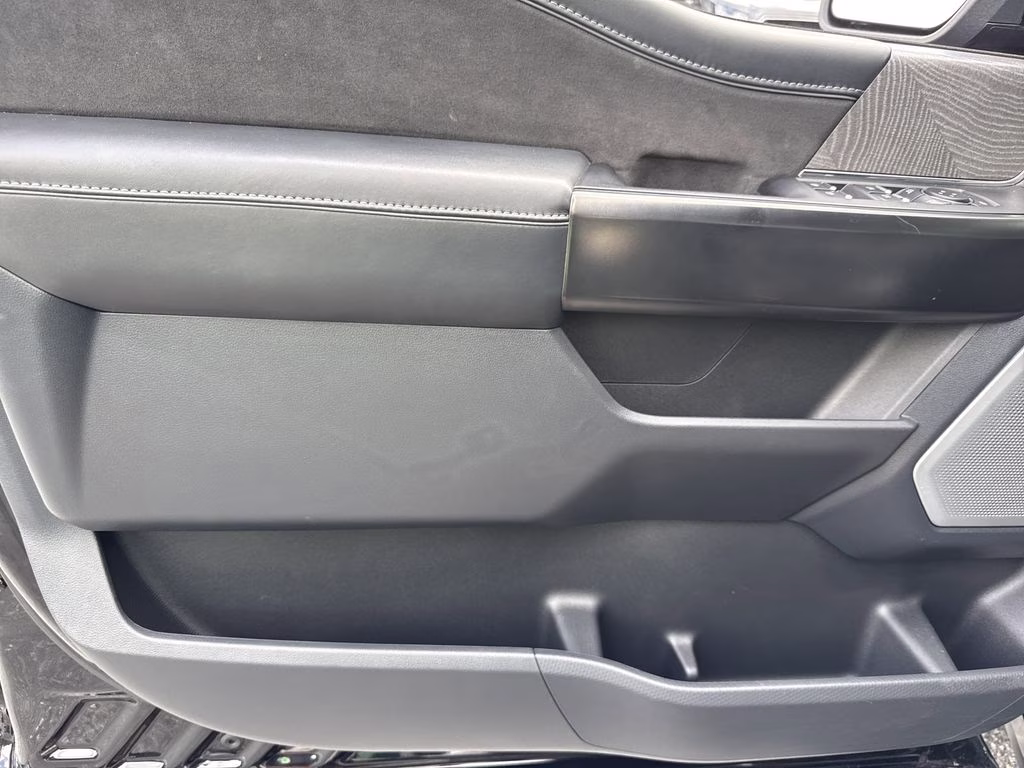 2023 Agate Black Metallic Ford F-150 Platinum 4X4 Truck