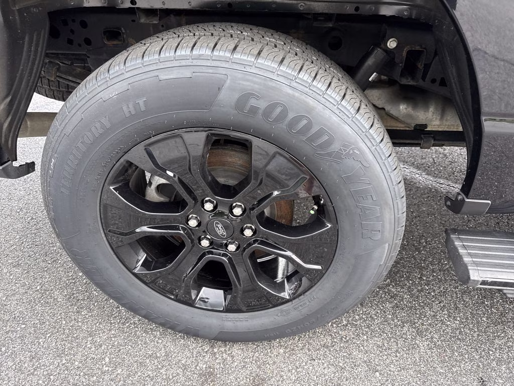 2023 Agate Black Metallic Ford F-150 Platinum 4X4 Truck