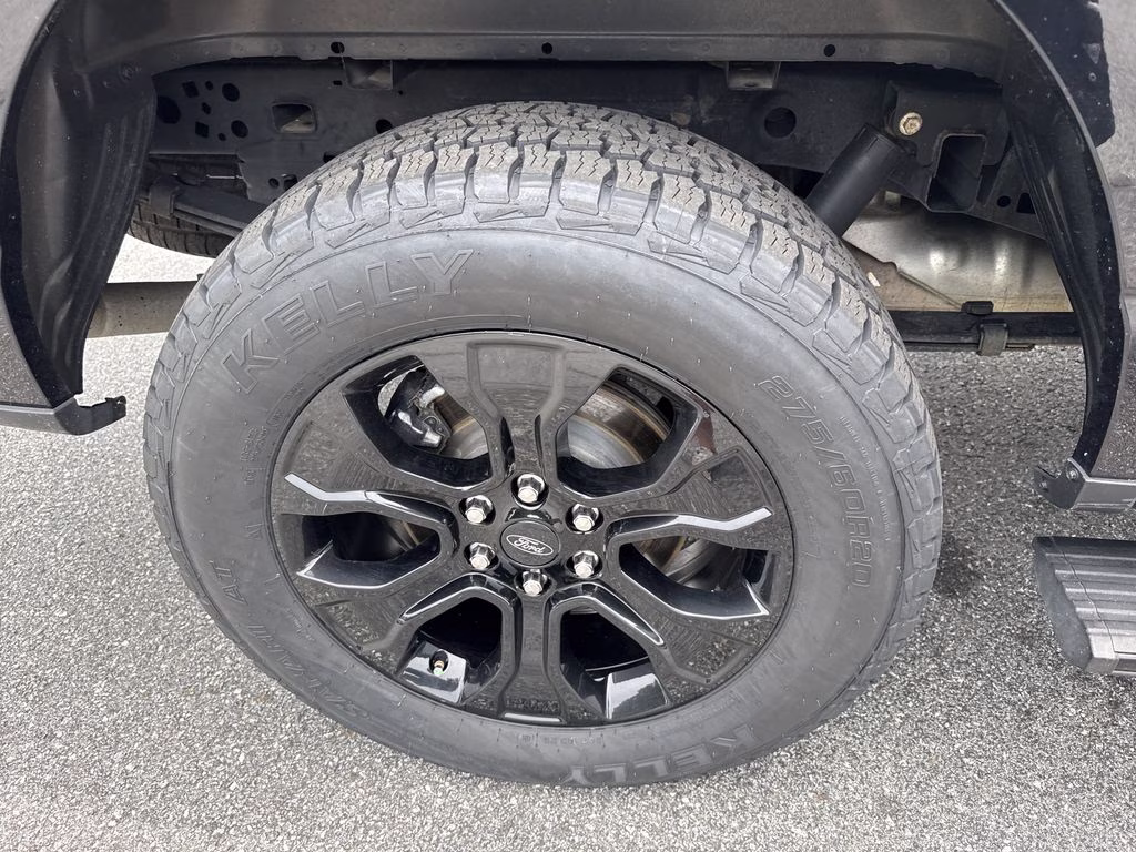 2023 Black Metallic Ford F-150 Platinum 4X4 Truck