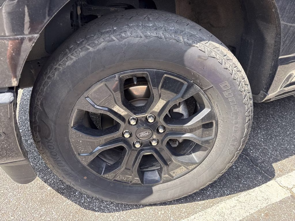 2023 Black Metallic Ford F-150 Platinum 4X4 Truck