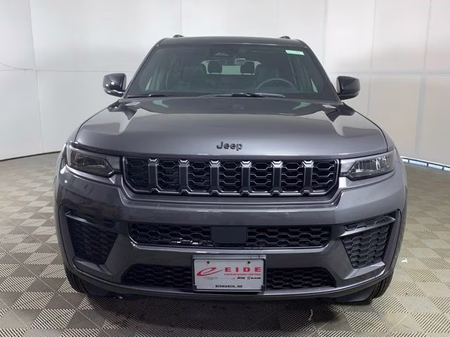 2026 Baltic Gray Metallic Clearcoat Jeep Grand Cherokee L Altitude 4X4 SUV