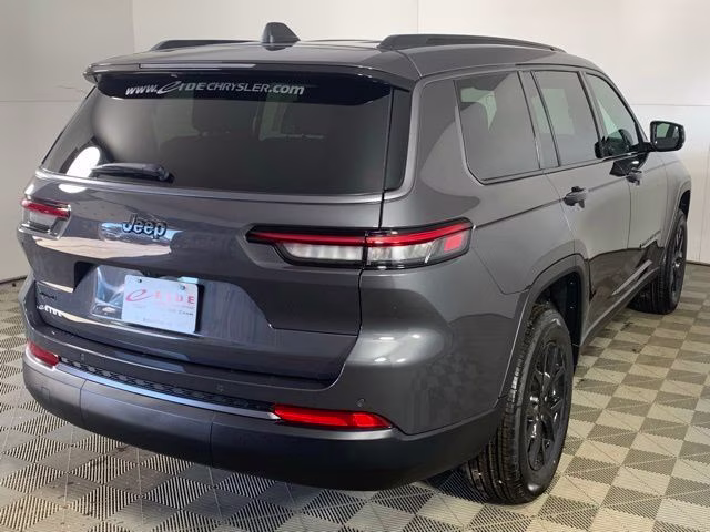 2026 Baltic Gray Metallic Clearcoat Jeep Grand Cherokee L Altitude 4X4 SUV