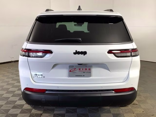 2026 Bright White Clearcoat Jeep Grand Cherokee L Altitude 4X4 SUV
