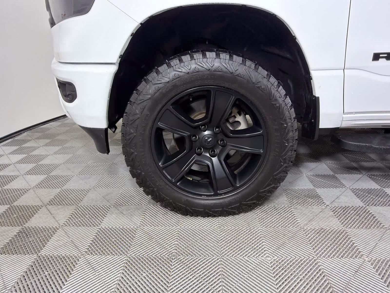 2022 Bright White Clearcoat Ram 1500 Big Horn 4X4 Truck