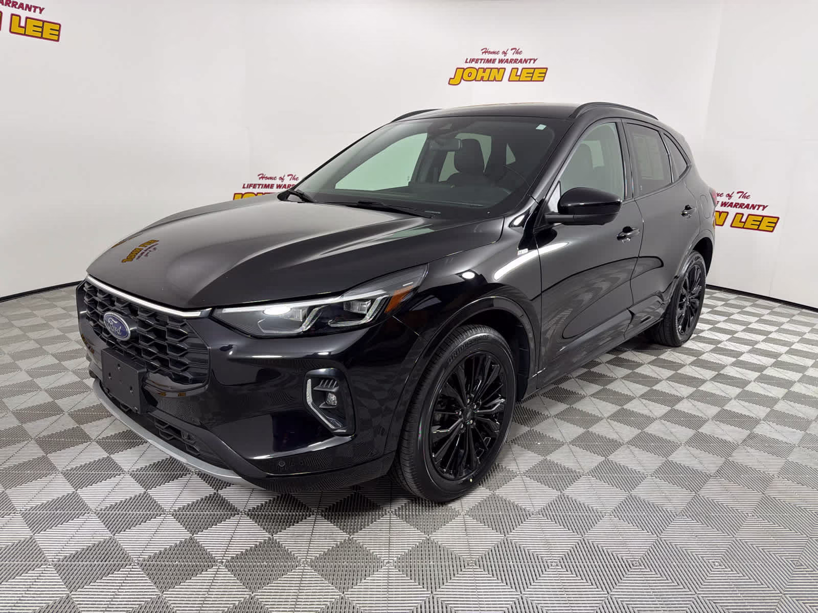 2023 Ford Escape ST-Line Elite AWD 2.0L's photo