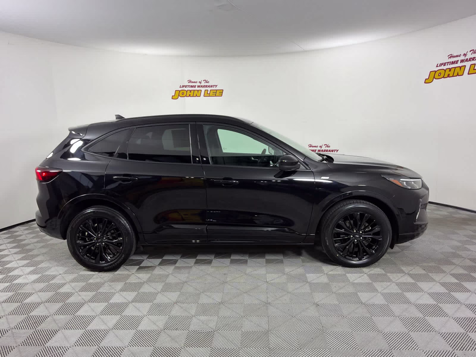 2023 Agate Black Metallic Ford Escape ST-Line Elite AWD SUV