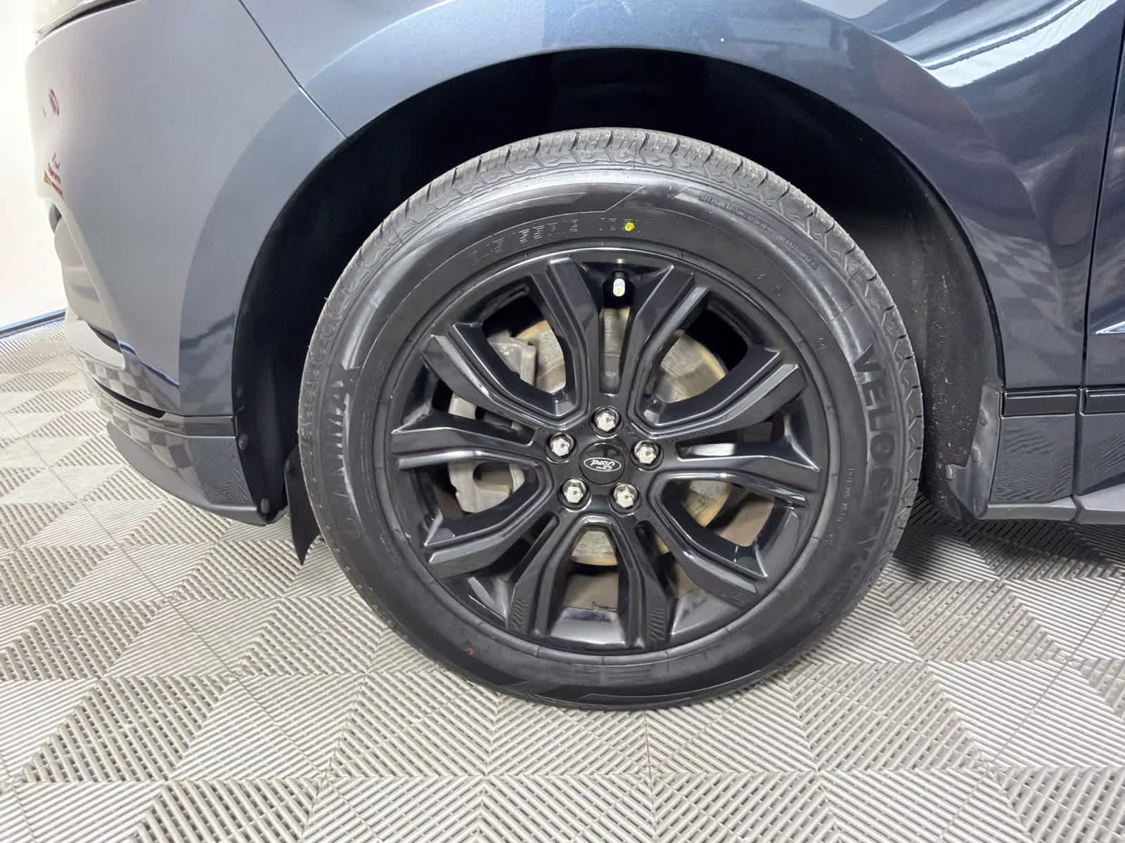 2022 Stone Blue Metallic Ford Edge SE AWD SUV