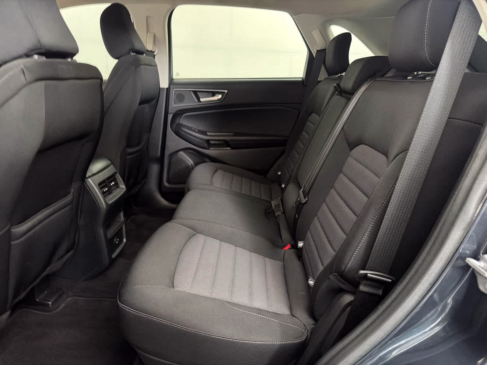2022 Stone Blue Metallic Ford Edge SE AWD SUV