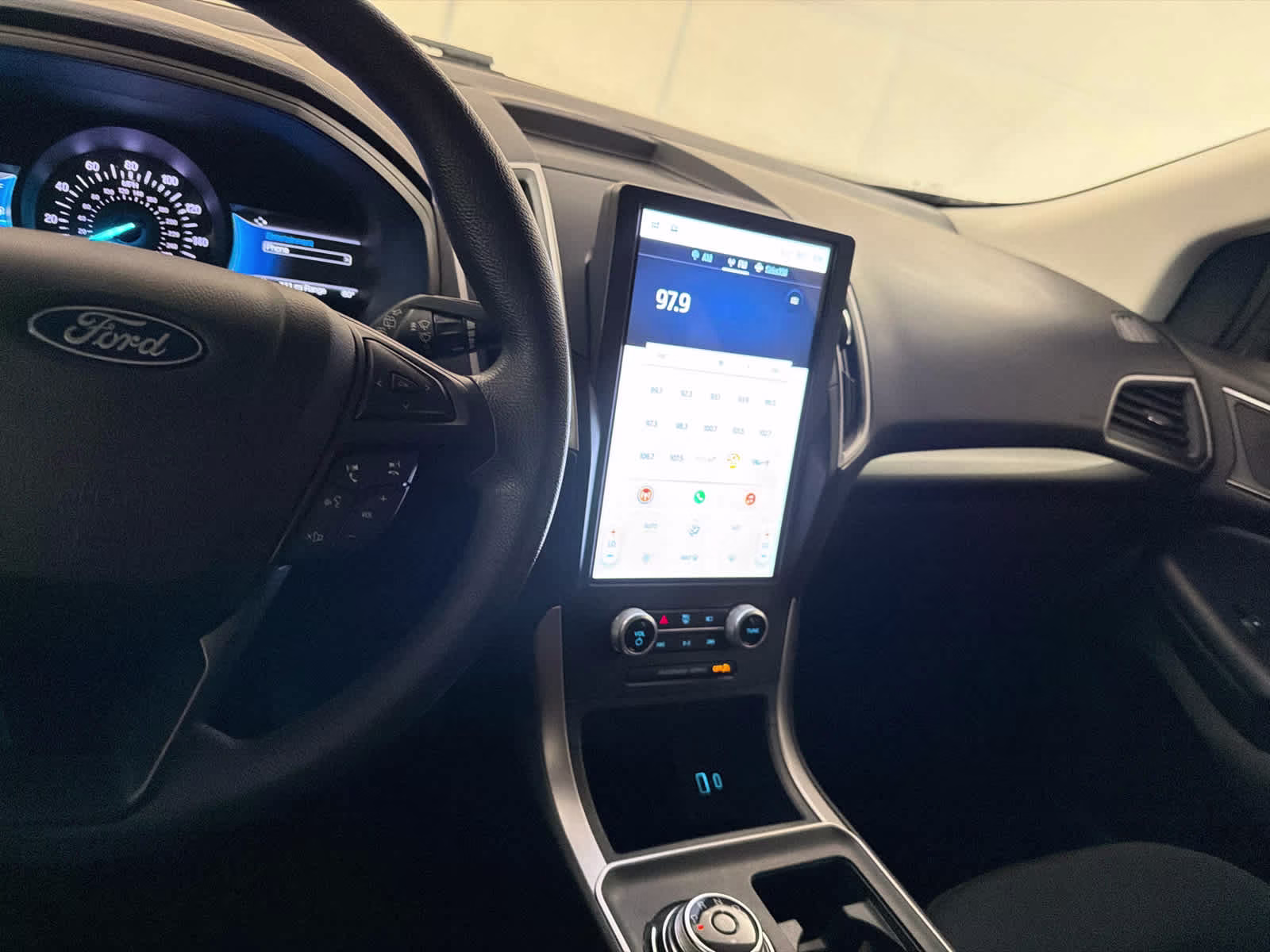 2022 Stone Blue Metallic Ford Edge SE AWD SUV