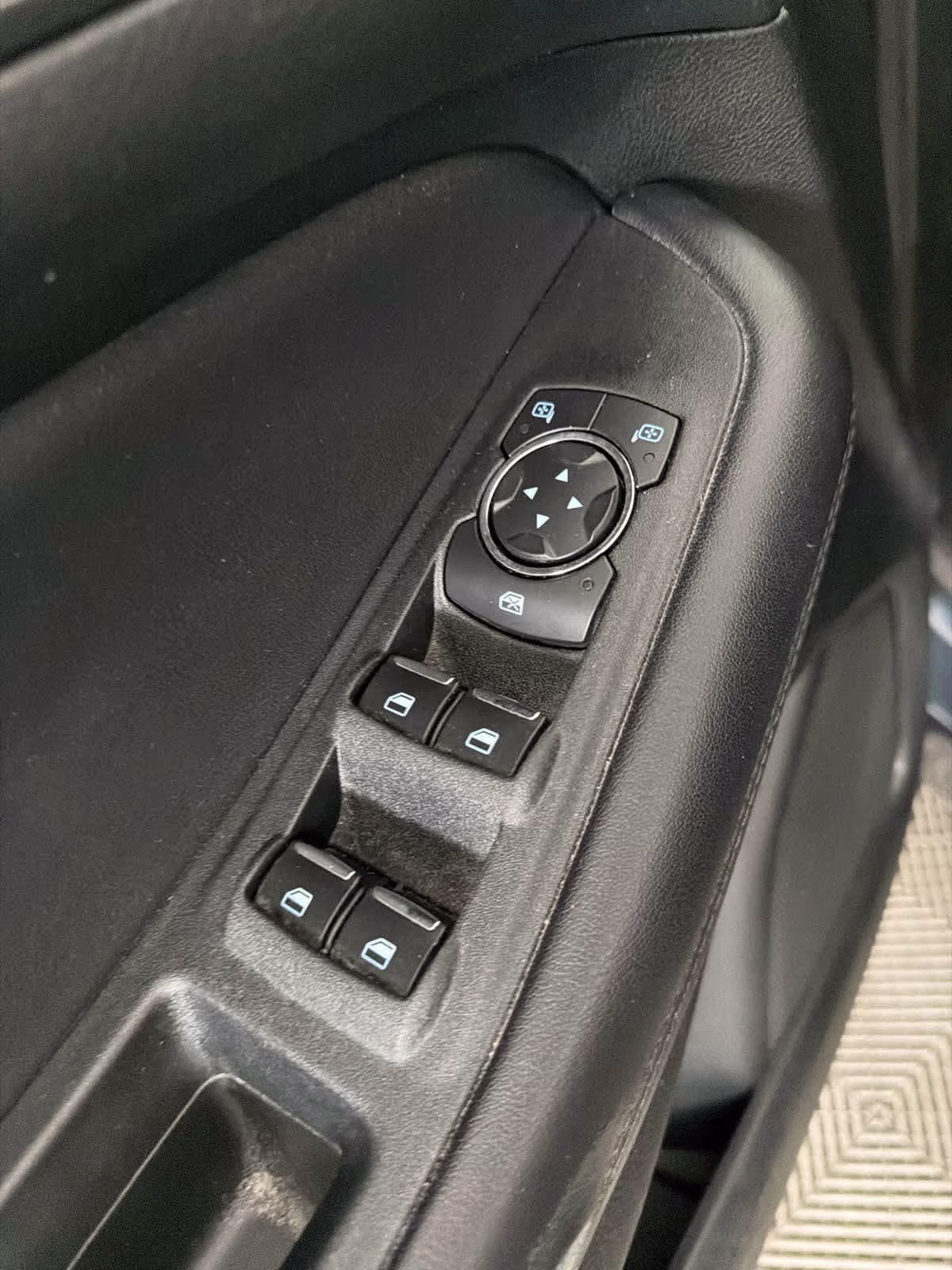 2022 Stone Blue Metallic Ford Edge SE AWD SUV