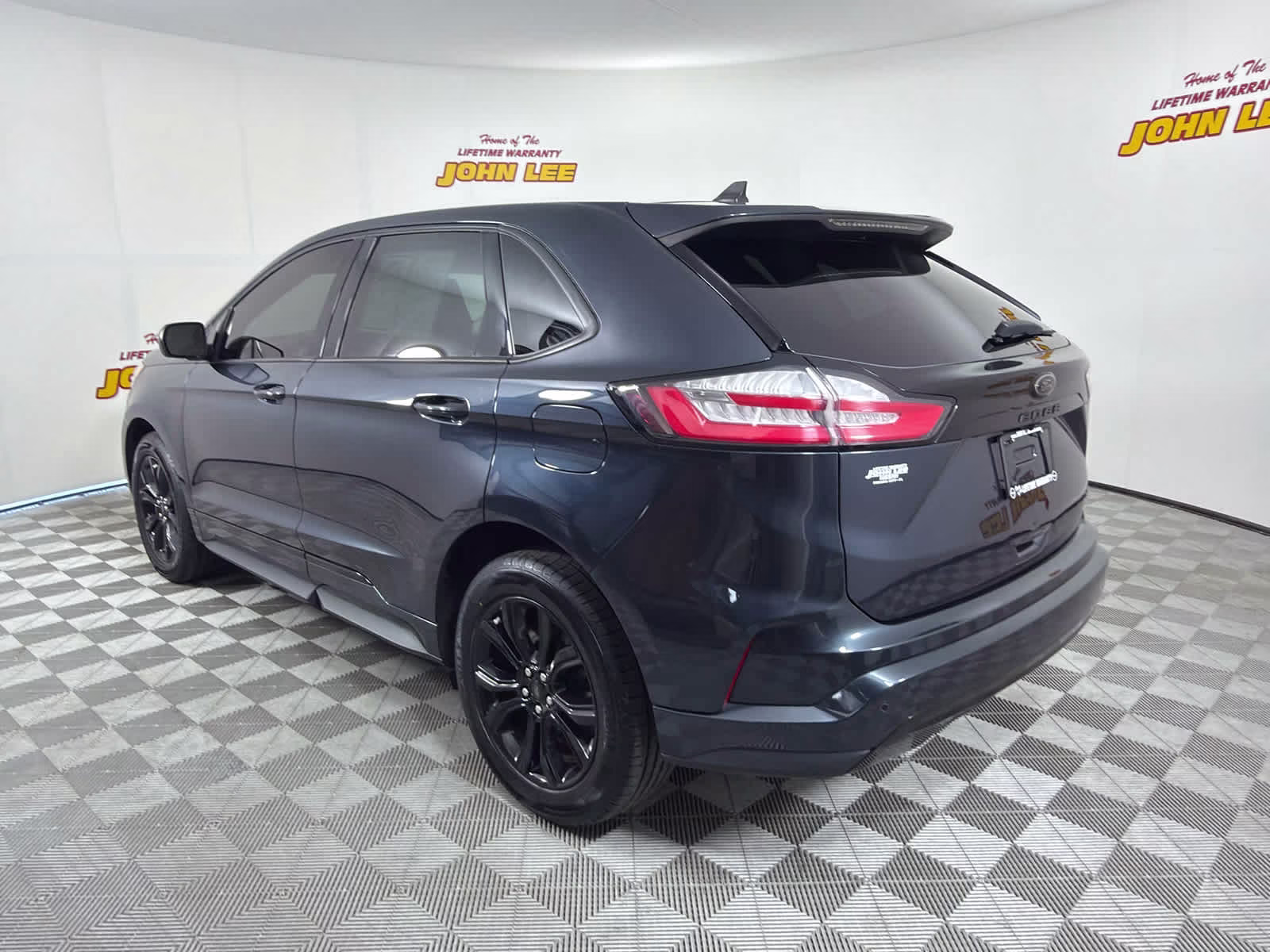 2022 Stone Blue Metallic Ford Edge SE AWD SUV