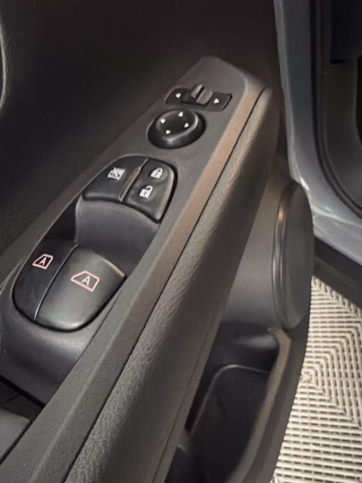 2024 Boulder Gray Pearl Nissan Kicks SV FWD SUV