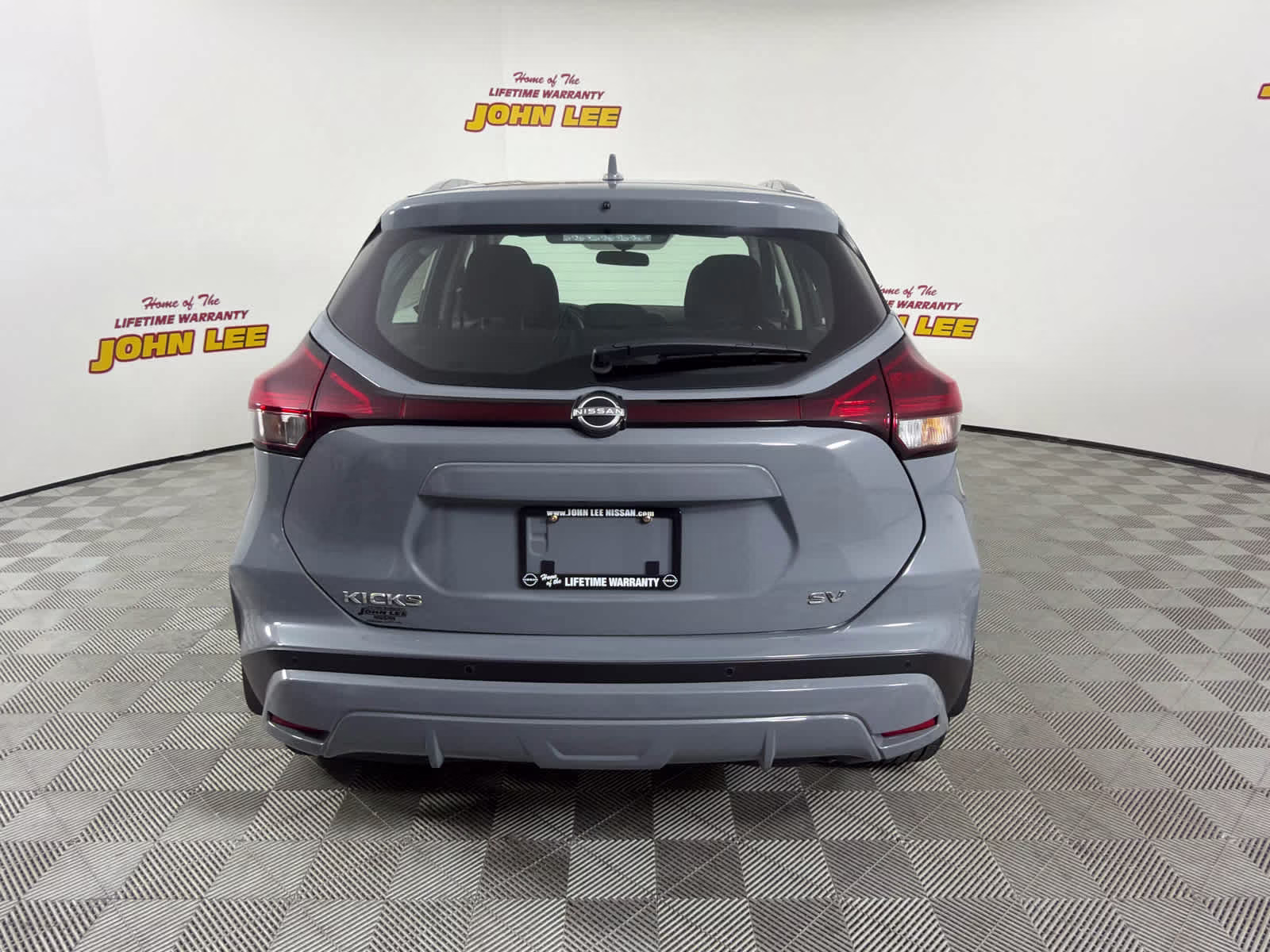 2024 Boulder Gray Pearl Nissan Kicks SV FWD SUV