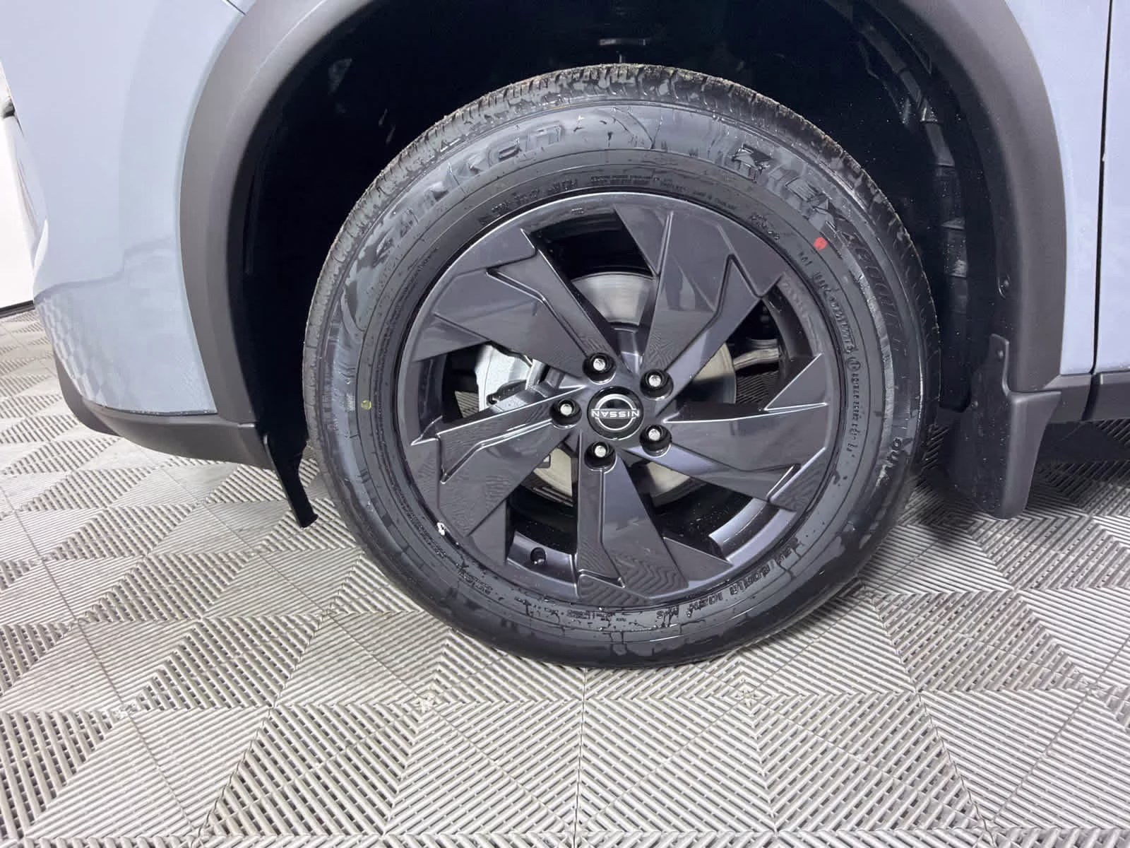2026 Boulder Gray Pearl Nissan Rogue SV FWD SUV
