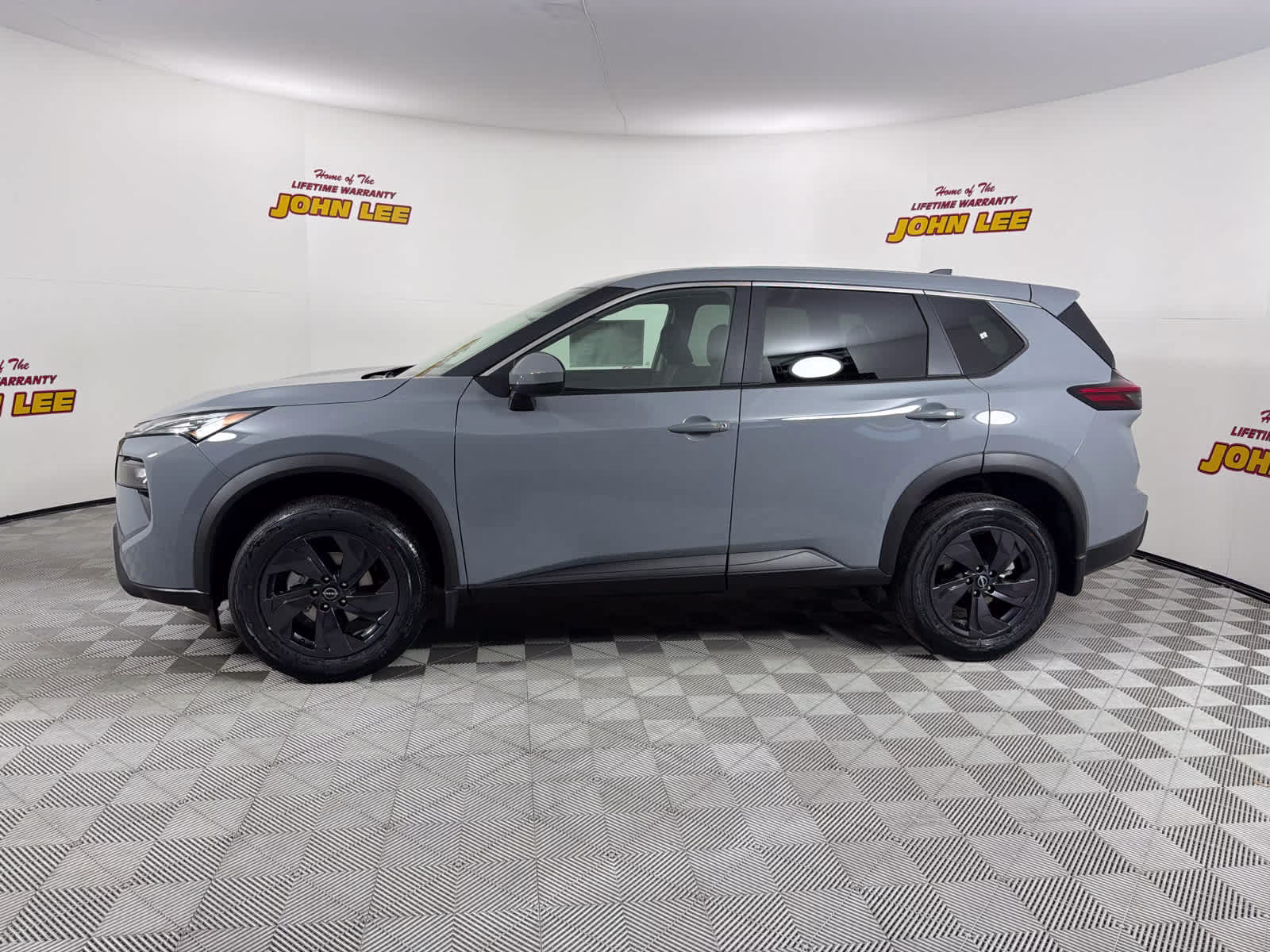 2026 Boulder Gray Pearl Nissan Rogue SV FWD SUV