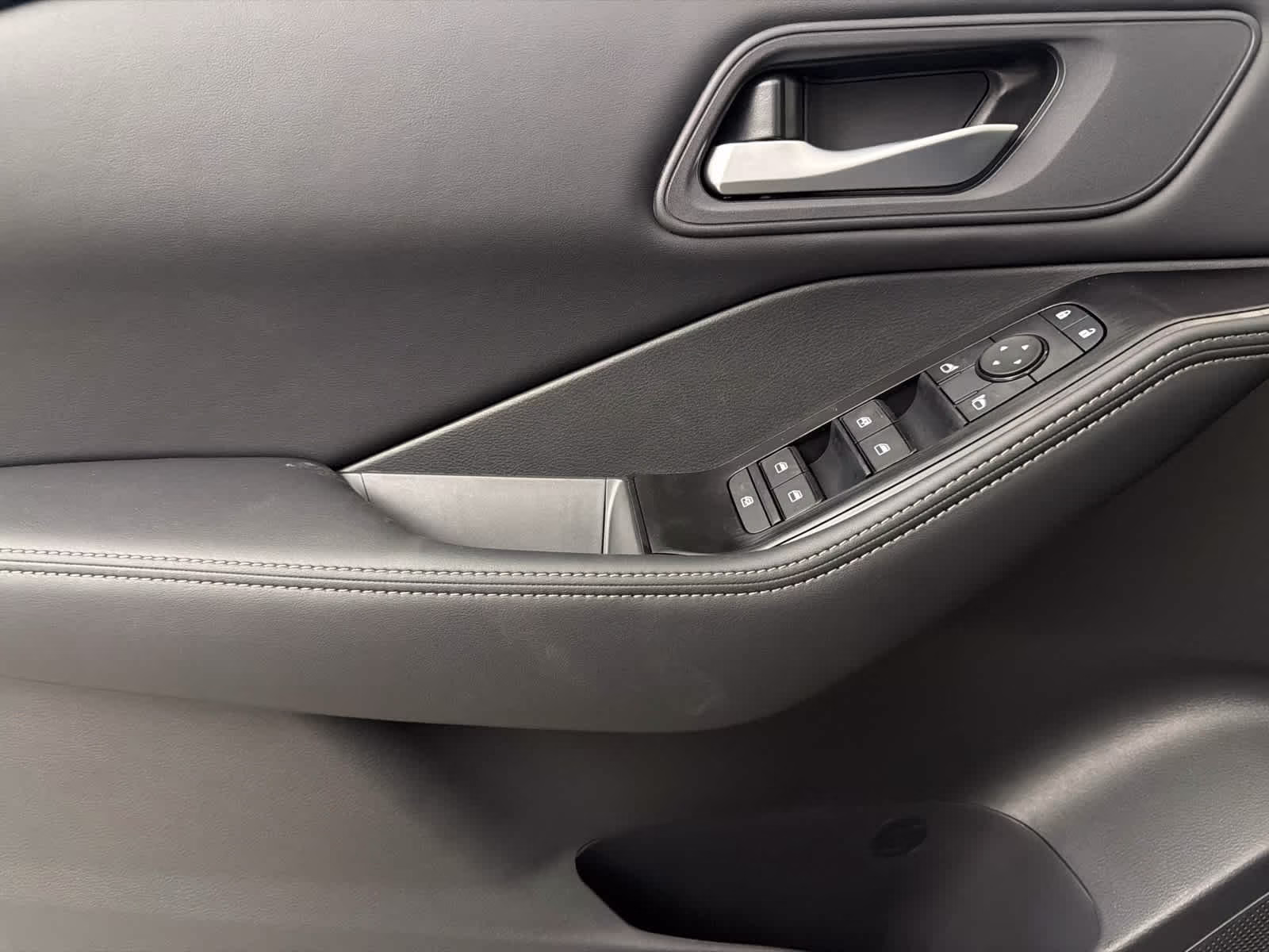 2026 Boulder Gray Pearl Nissan Rogue SV FWD SUV