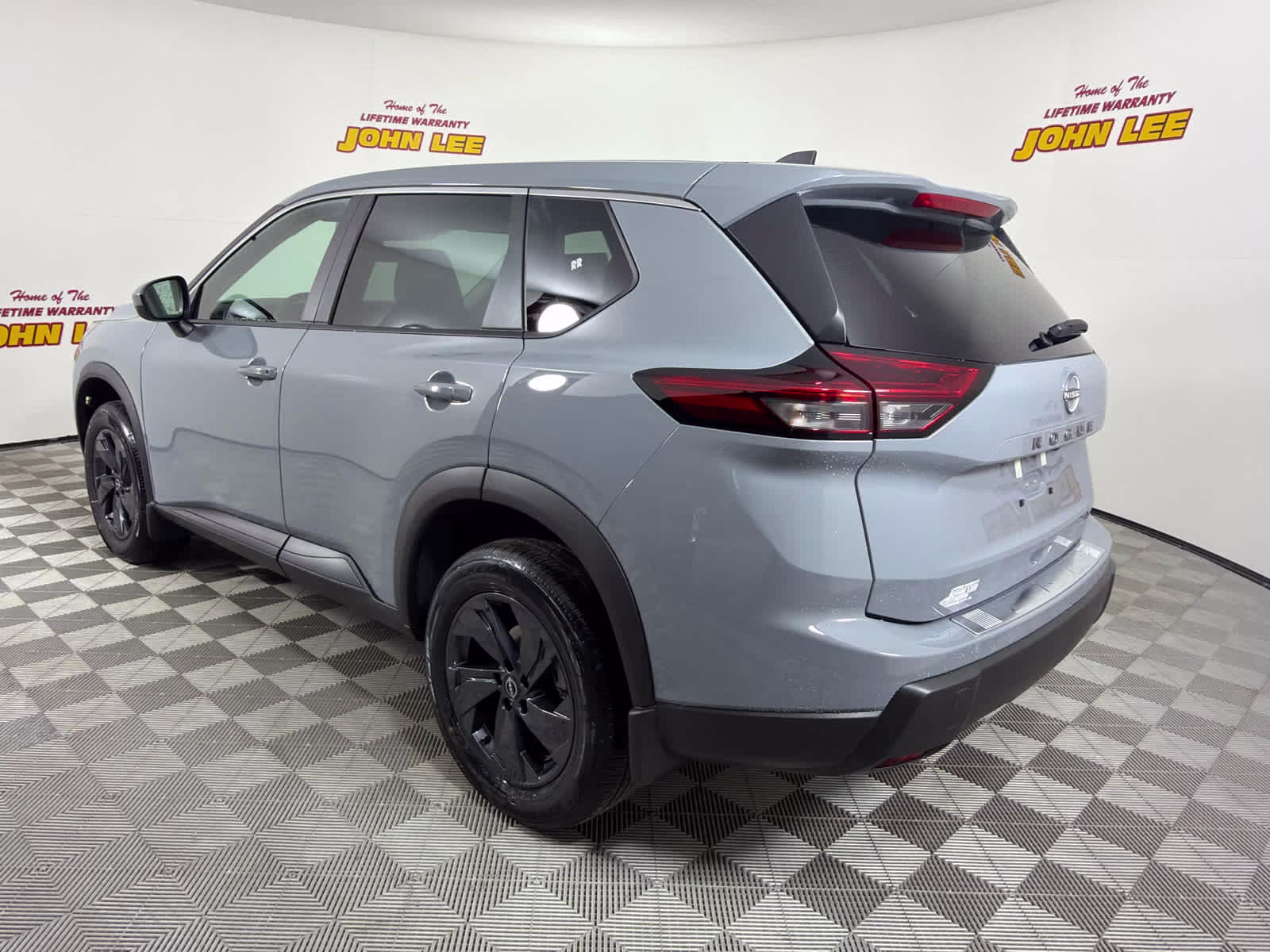 2026 Boulder Gray Pearl Nissan Rogue SV FWD SUV