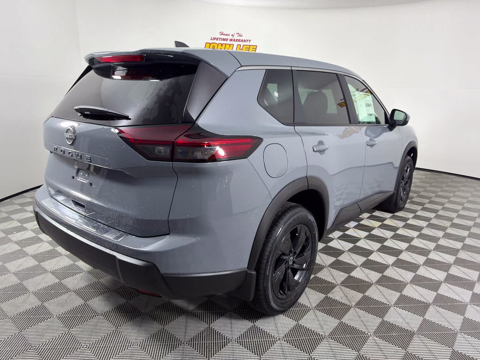 2026 Boulder Gray Pearl Nissan Rogue SV FWD SUV