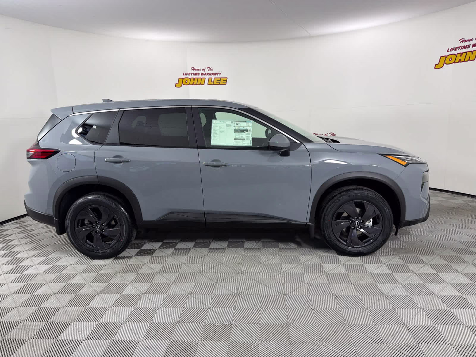 2026 Boulder Gray Pearl Nissan Rogue SV FWD SUV