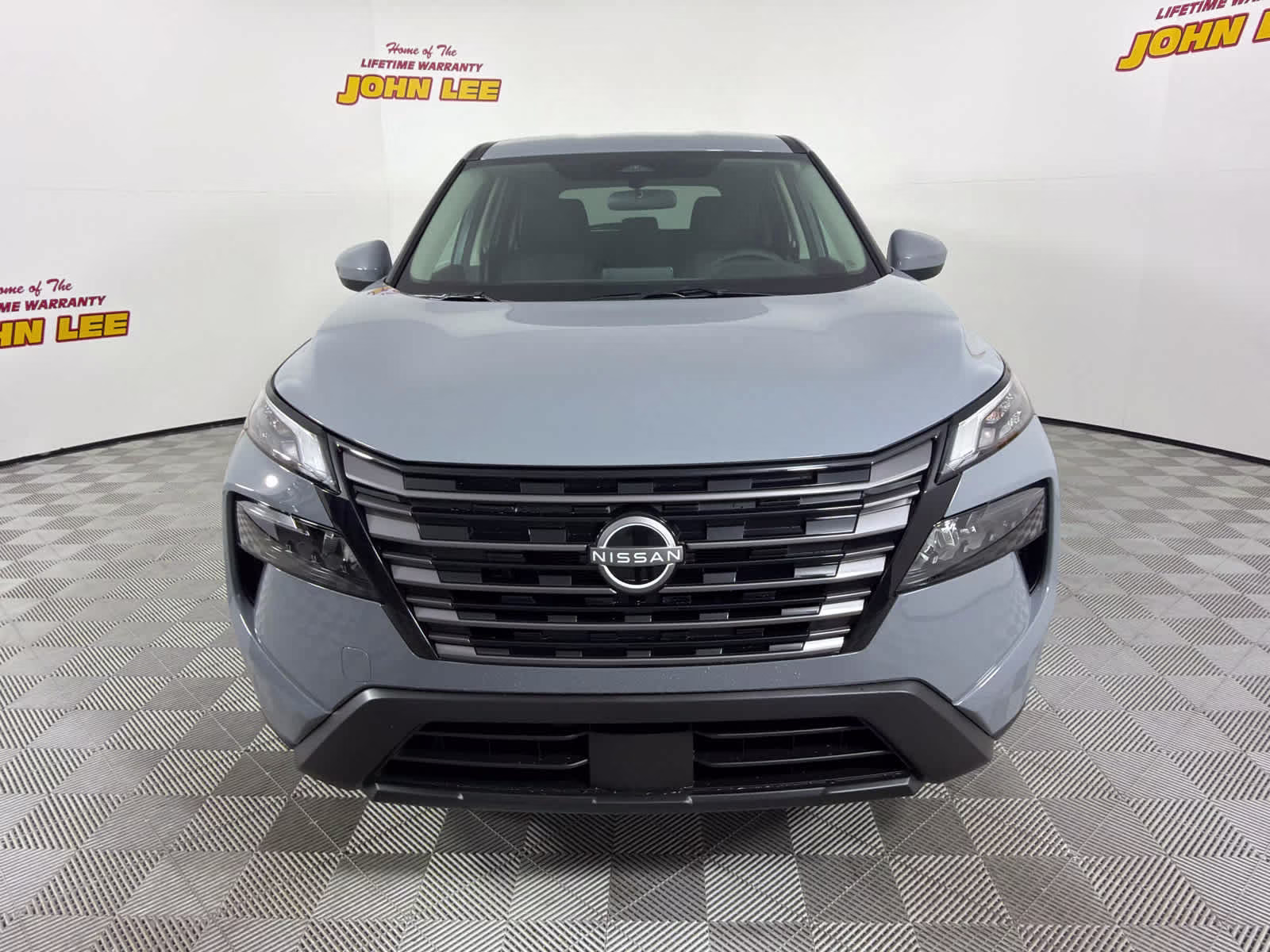 2026 Boulder Gray Pearl Nissan Rogue SV FWD SUV