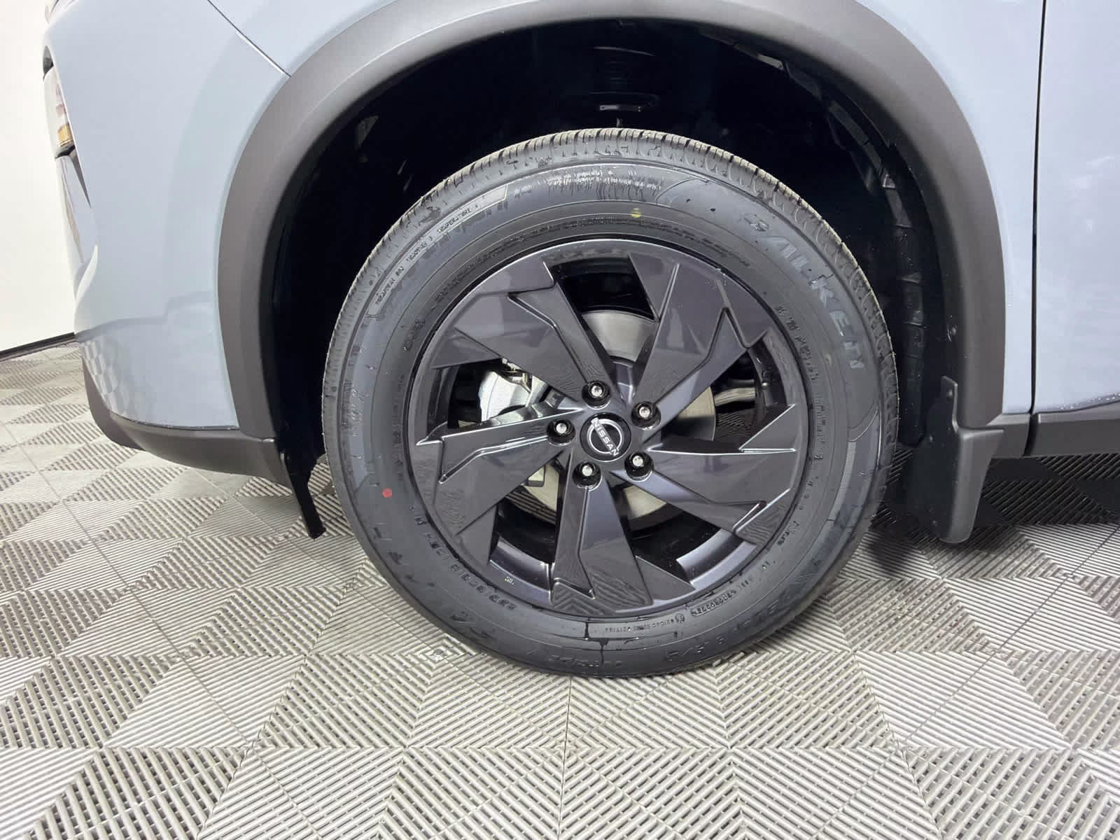 2026 Boulder Gray Pearl Nissan Rogue SV FWD SUV