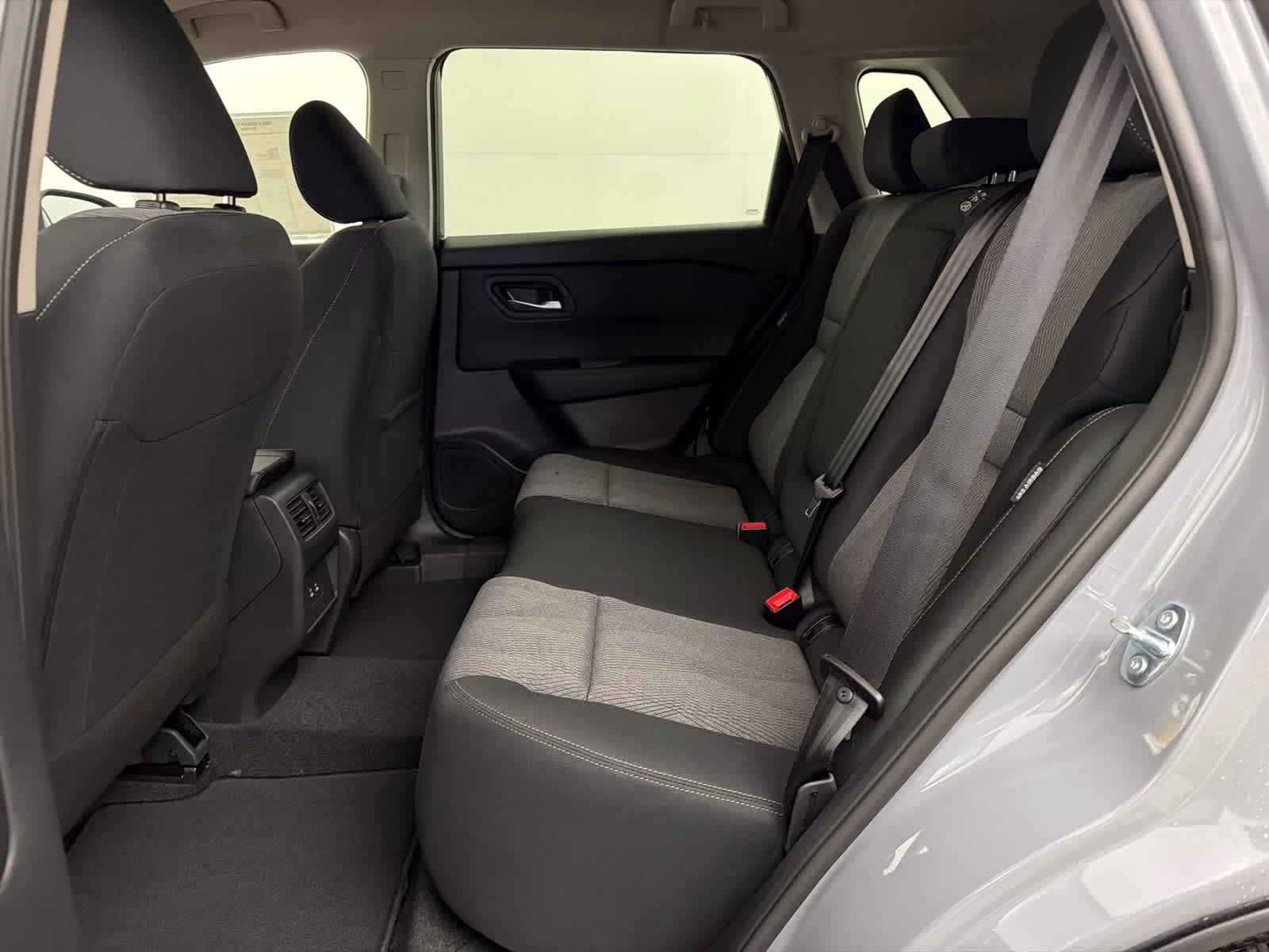 2026 Boulder Gray Pearl Nissan Rogue SV FWD SUV