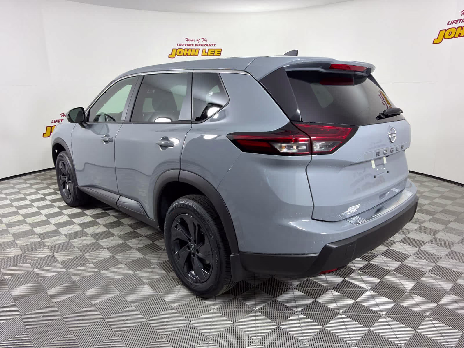 2026 Boulder Gray Pearl Nissan Rogue SV FWD SUV