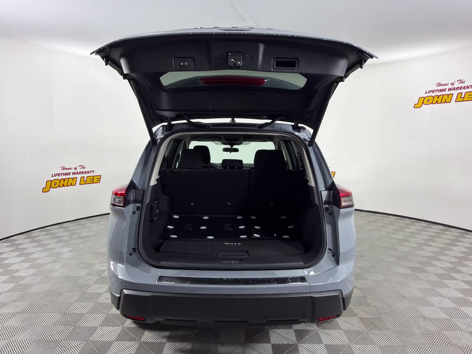 2026 Boulder Gray Pearl Nissan Rogue SV FWD SUV