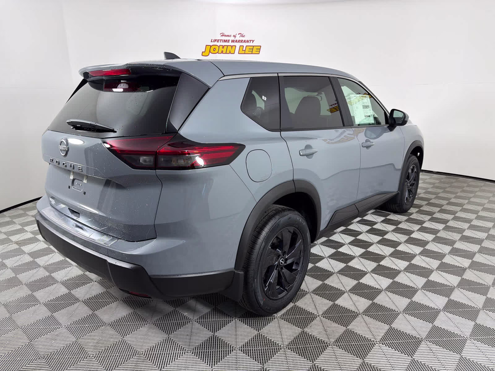 2026 Boulder Gray Pearl Nissan Rogue SV FWD SUV
