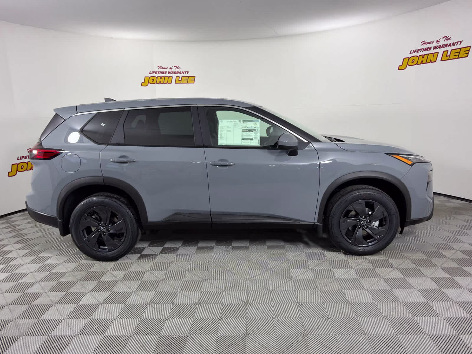 2026 Boulder Gray Pearl Nissan Rogue SV FWD SUV